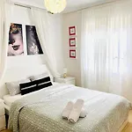 Yanina Luxe Ga Heated Private Pool Apartament