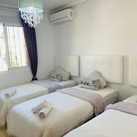 Yanina Luxe Ga Heated Private Pool شقة *