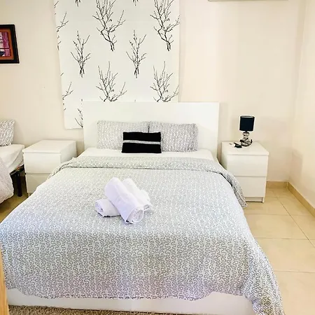 Yanina Luxe Ga Heated Private Pool